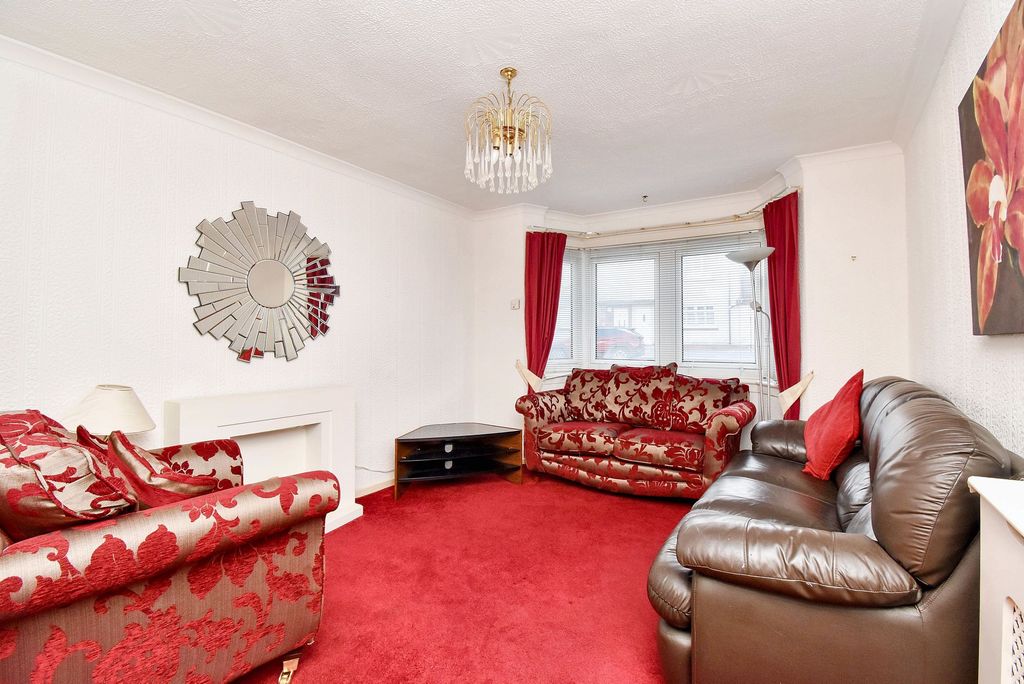 Property photo 2 of 8 Lounge Angle 1