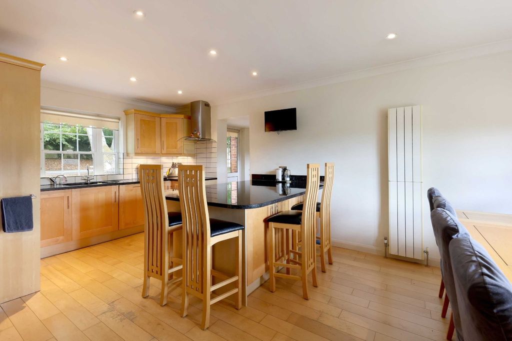 Property photo 3 of 15 Picture No. 09