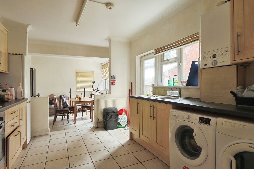 Property photo 2 of 10 4311295