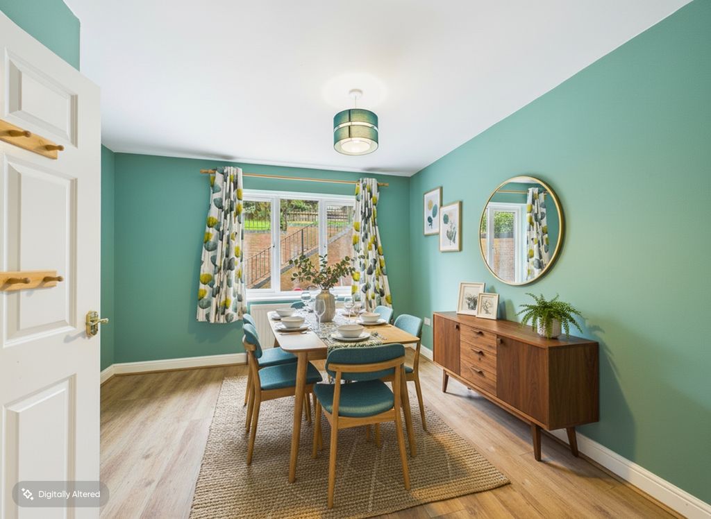 Property photo 3 of 20 Dining Room