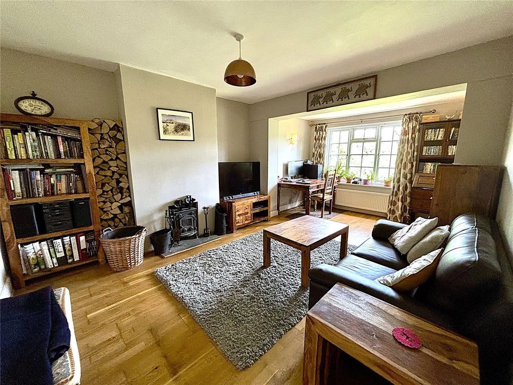 Property photo 2 of 10 Picture No. 20