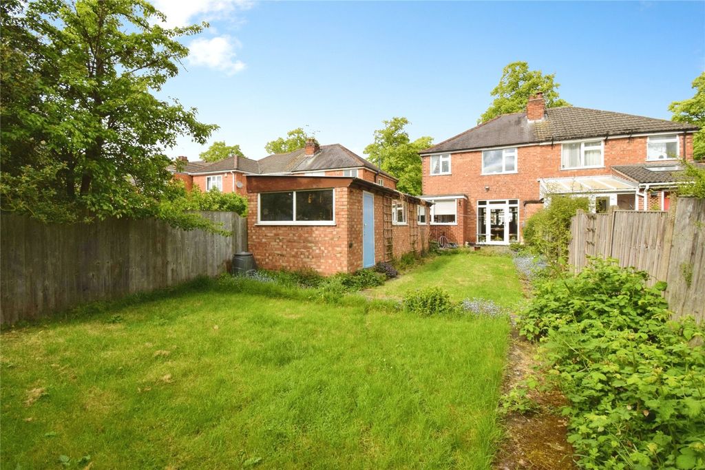 Property photo 1 of 20 Garden &amp; Rear