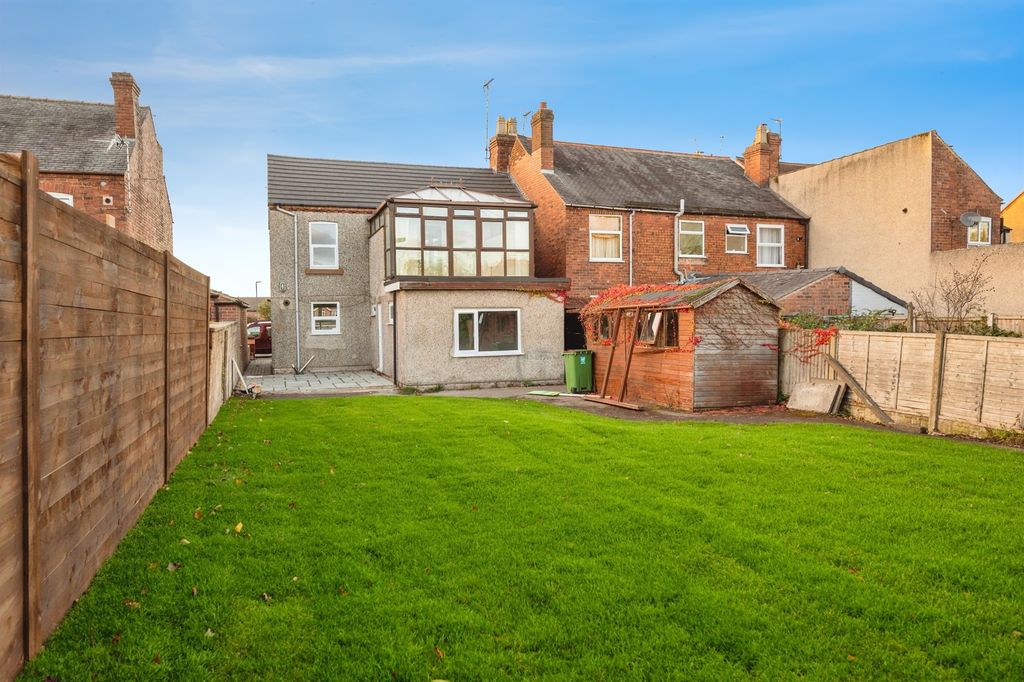 Property photo 2 of 22