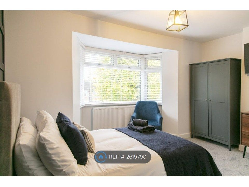Property photo 1 of 7 Bedroom