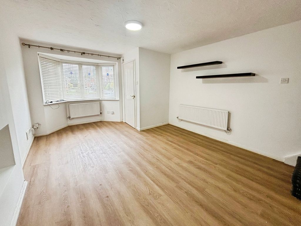 Property photo 2 of 22 Picture No. 28