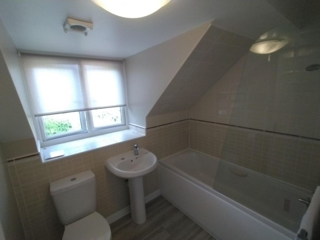 Property photo 2 of 14 (Main)