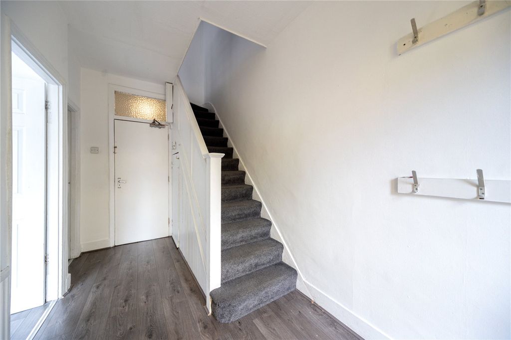 Property photo 2 of 18 Picture No. 02