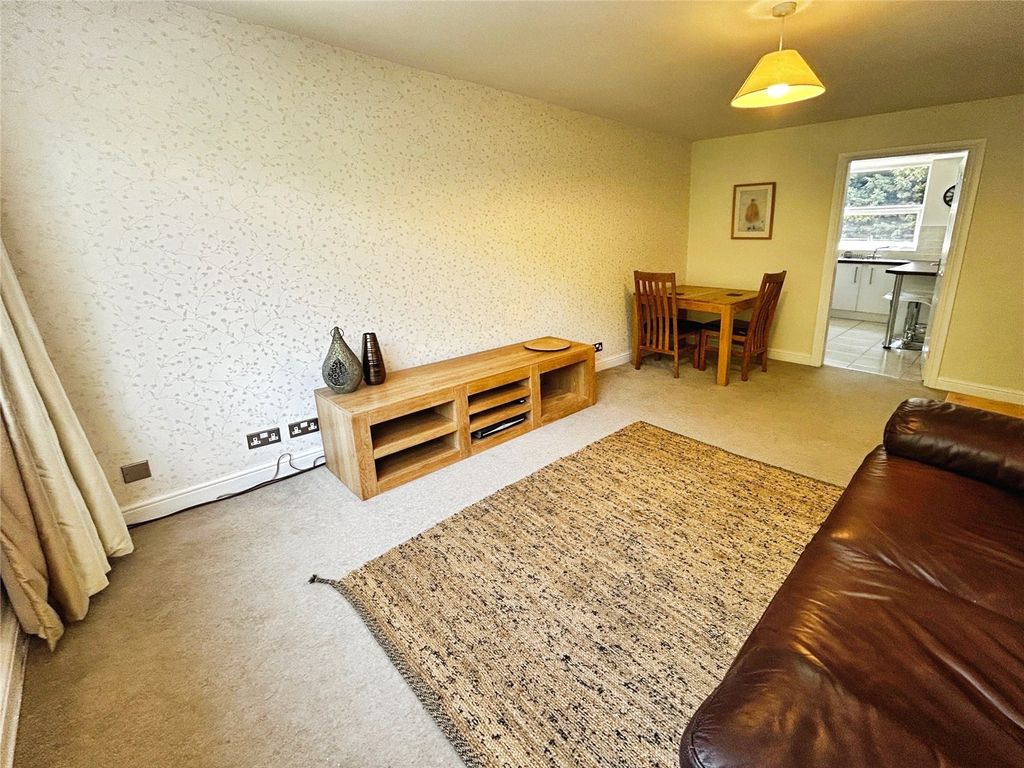 Property photo 2 of 11 Picture No. 10