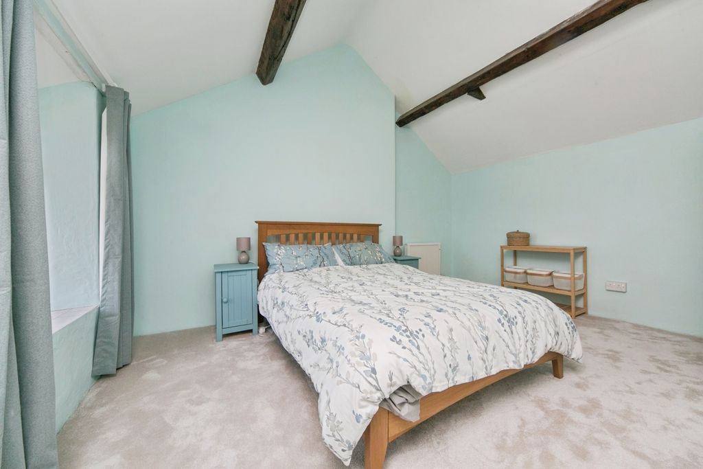 Property photo 3 of 22 Pbox-Img.Jpg