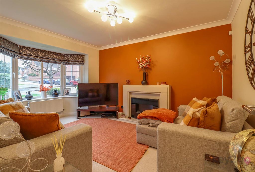 Property photo 2 of 30 Img_0821-Img_0823.Jpg