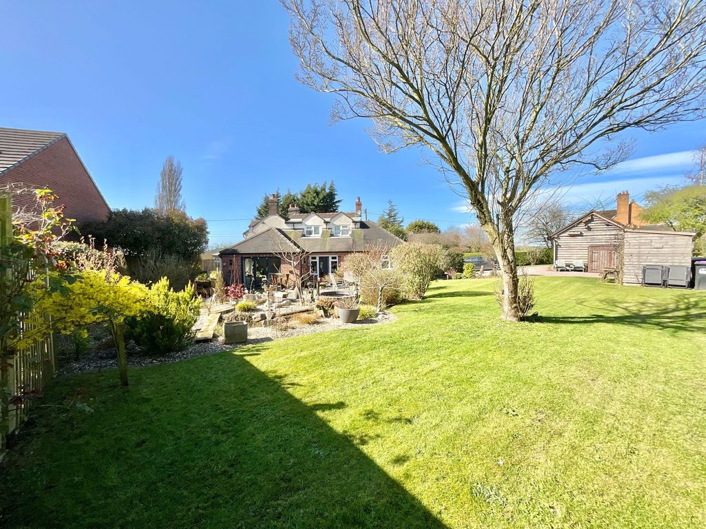 Property photo 1 of 51