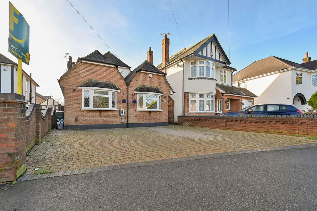 Property photo 2 of 30