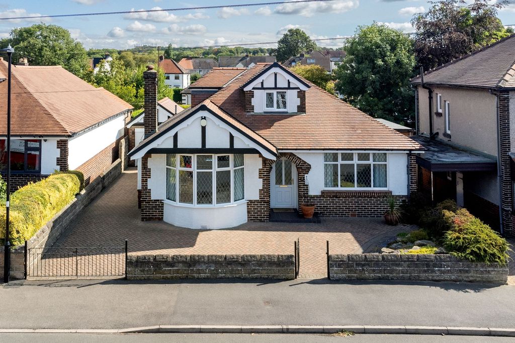 Property photo 1 of 34