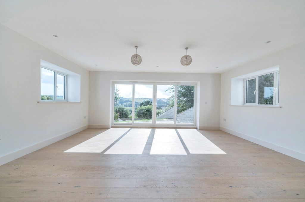 Property photo 3 of 18 Housetype Example