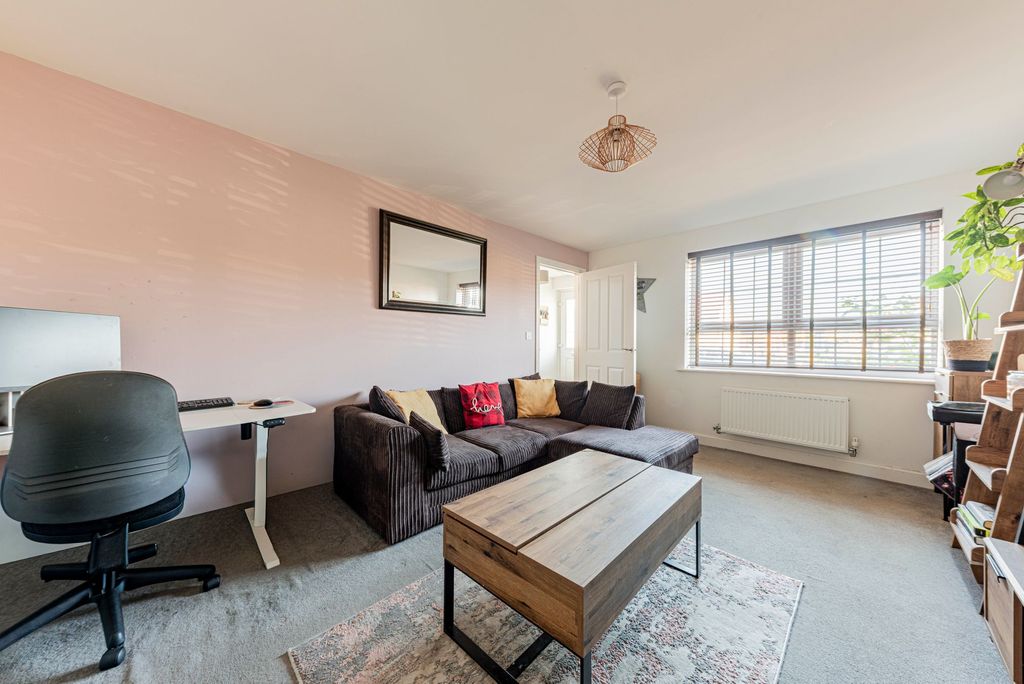 Property photo 3 of 29 Living Room (2)