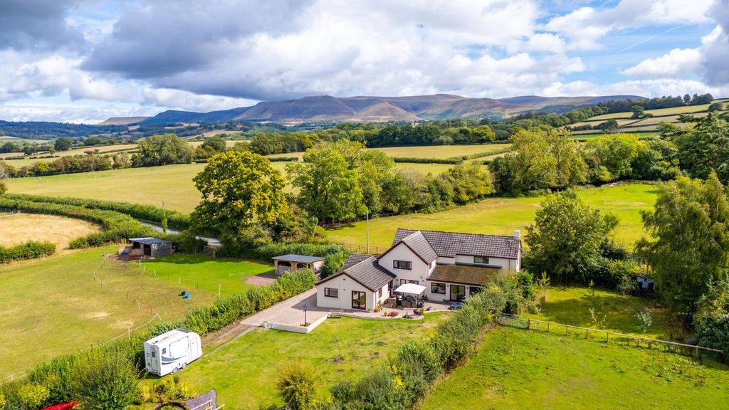 Property photo 1 of 38