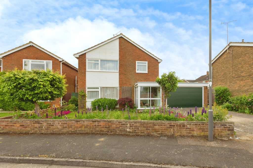 Property photo 1 of 16