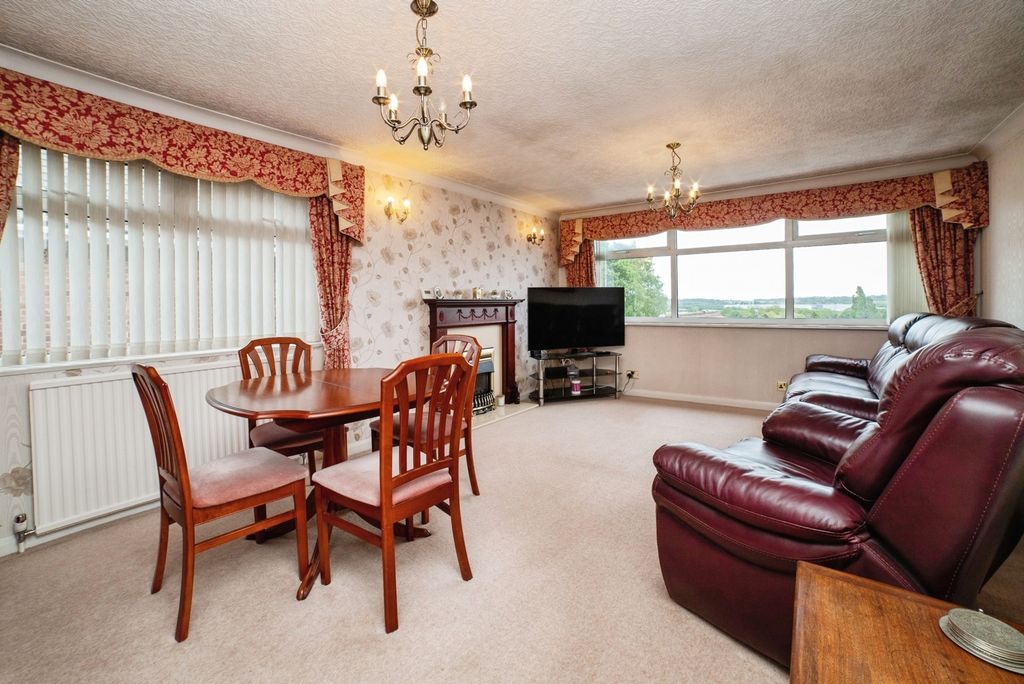 Property photo 3 of 22 Lounge Dining Room