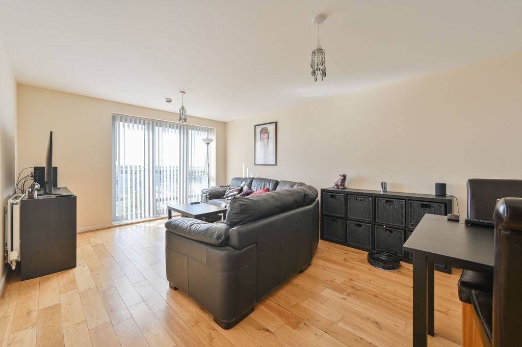 Property photo 2 of 15