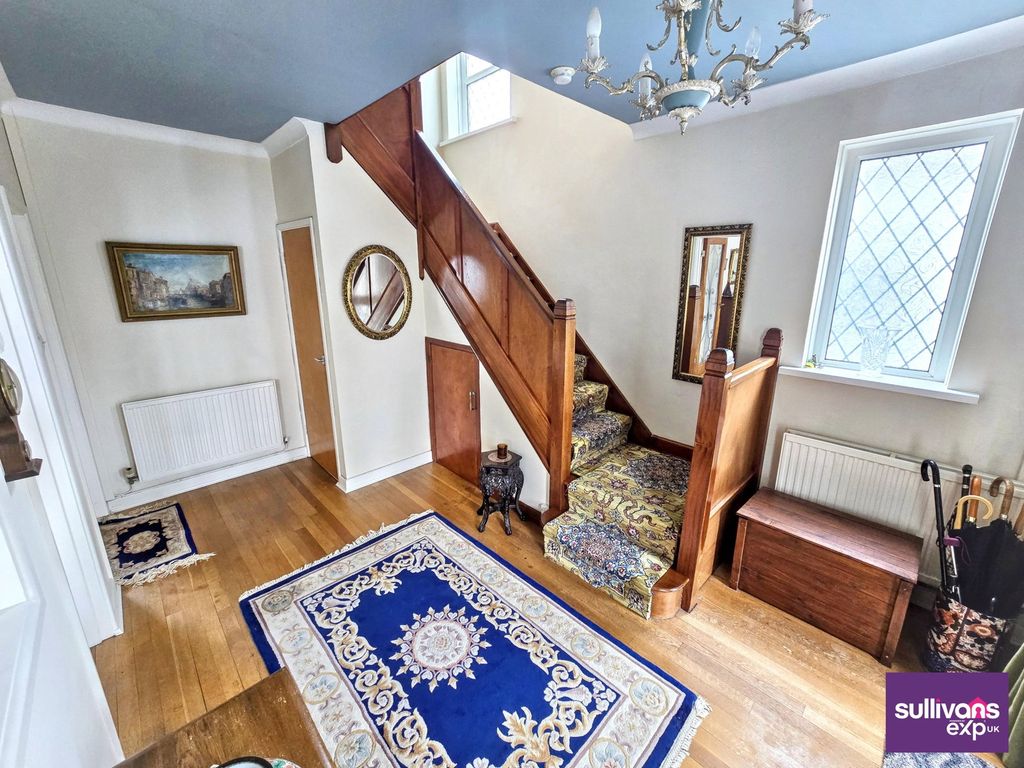 Property photo 3 of 25