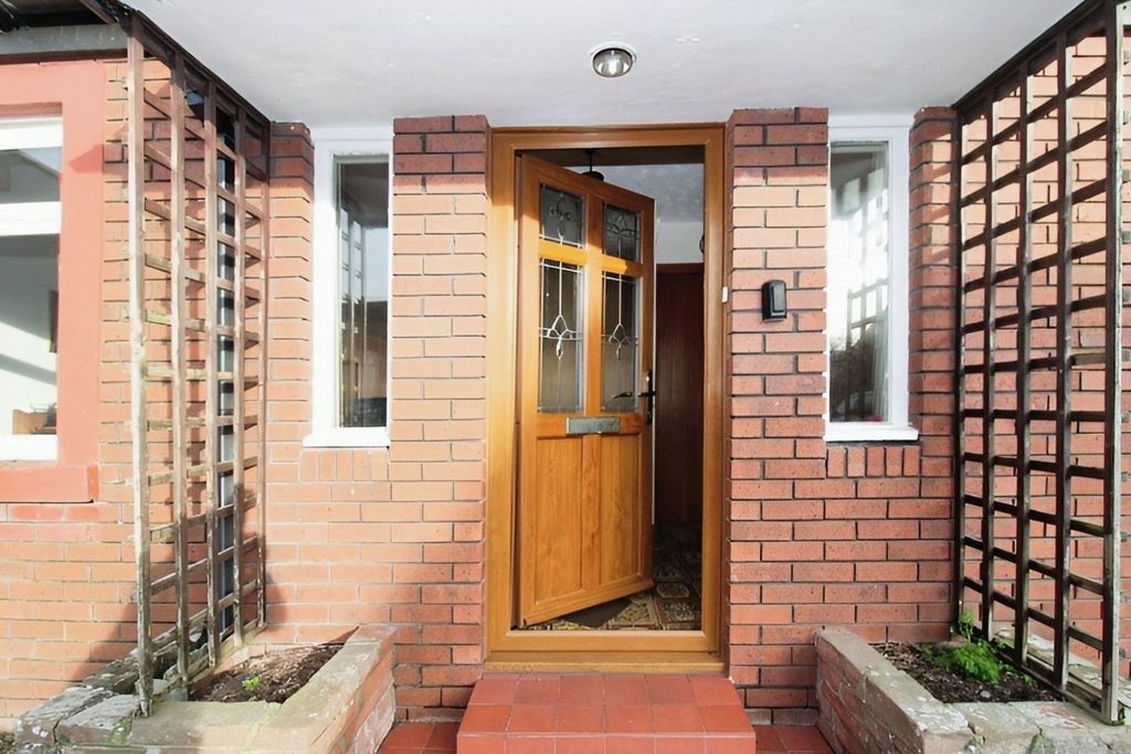 Property photo 2 of 14 External