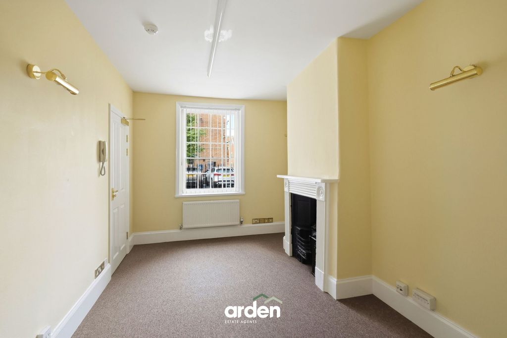Property photo 3 of 13