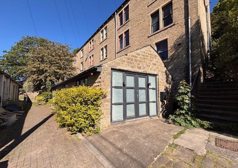 Property photo 3 of 14 Detached Studio