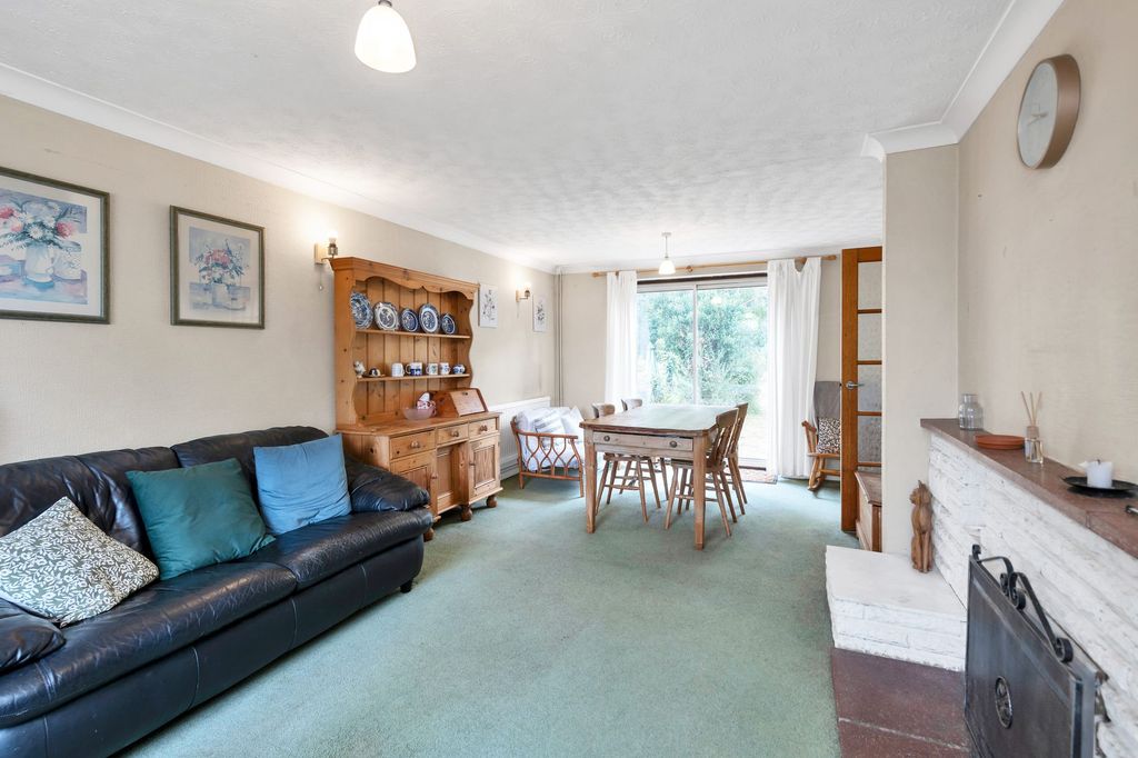 Property photo 2 of 14