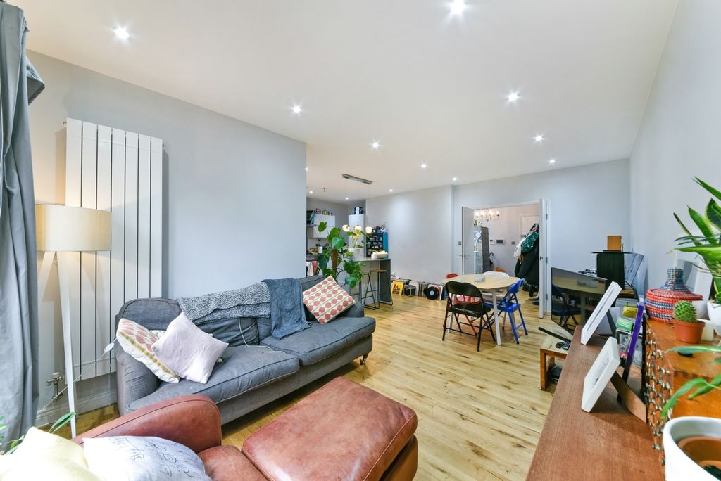 Property photo 2 of 11 Tessa Apartments,...