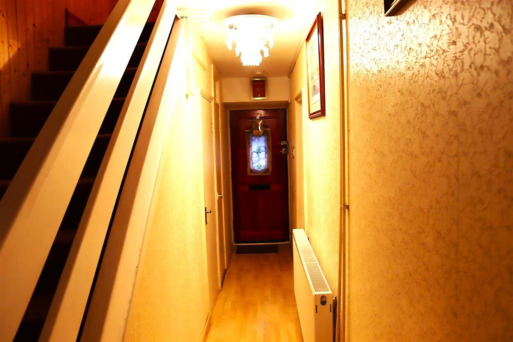 Property photo 2 of 24 Hall