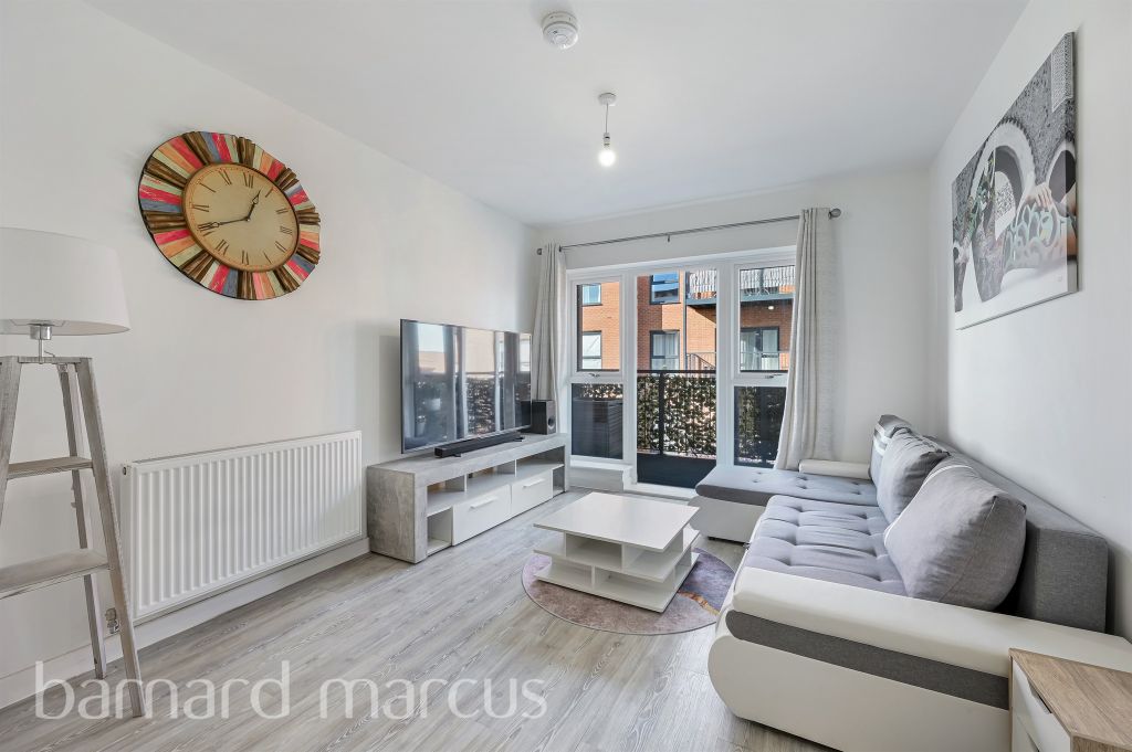 Property photo 1 of 7 Dining Room