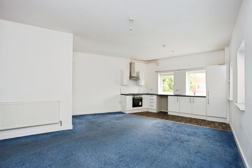 Property photo 1 of 7 Kitchen/Living Room