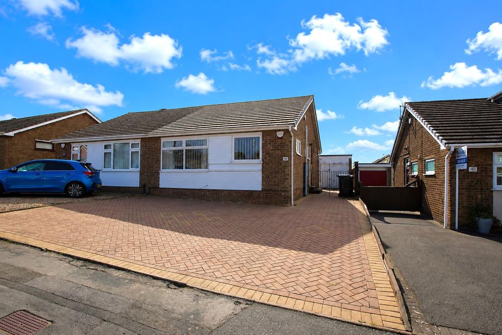 Property photo 1 of 8 Front ..Png