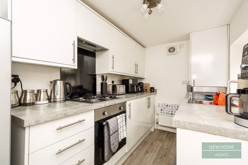 Property photo 2 of 18 Photo 9