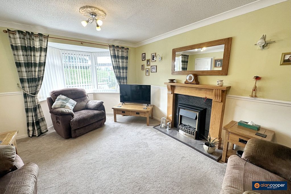 Property photo 3 of 22 4427595