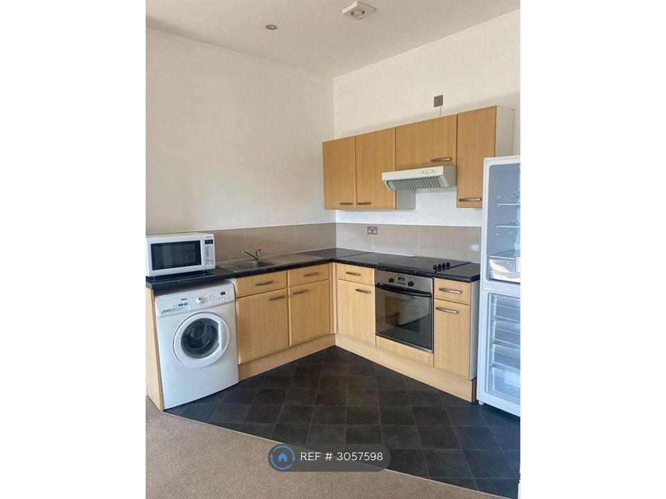 Property photo 1 of 14 Kitchen
