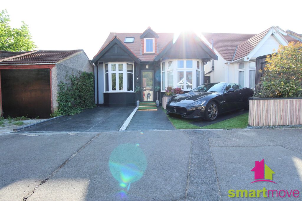 Property photo 3 of 40