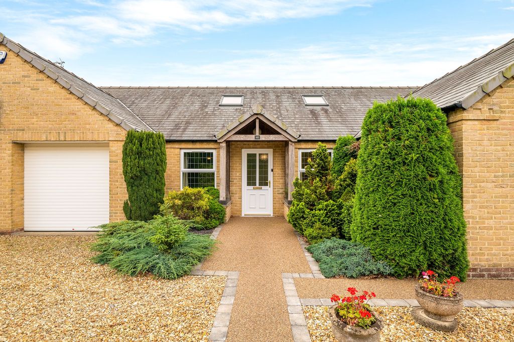Property photo 3 of 46