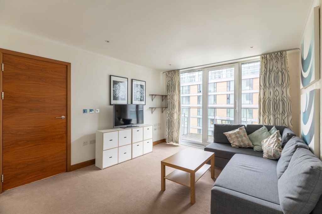 Property photo 3 of 10 Picture 3