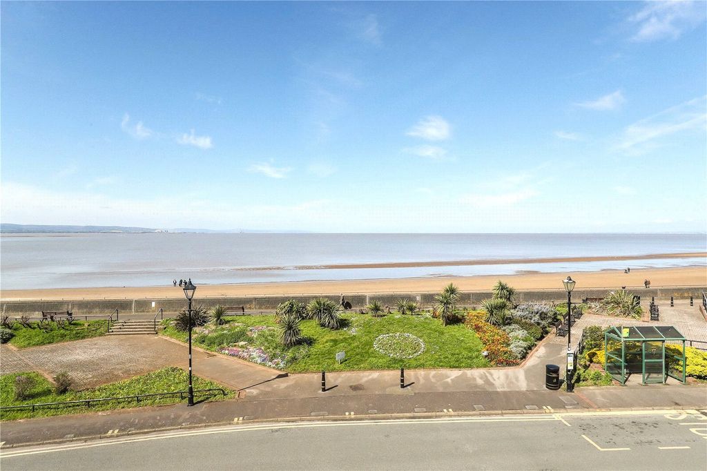 Property photo 2 of 36 Picture No. 09