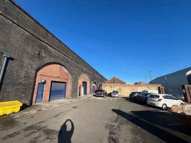 Property photo 1 of 3