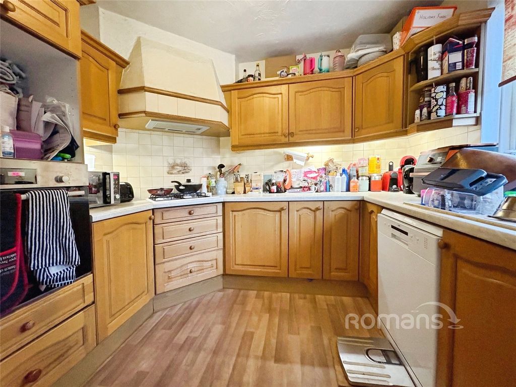 Property photo 2 of 10 Picture No. 20