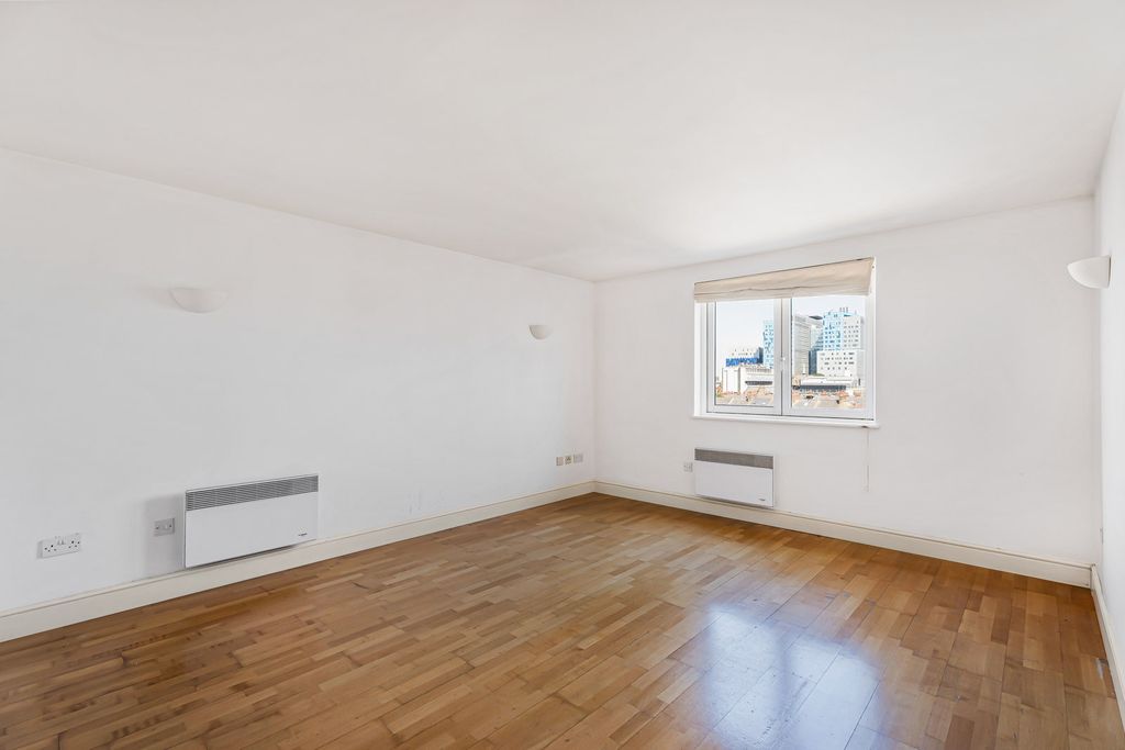 Property photo 2 of 17 Reception Room