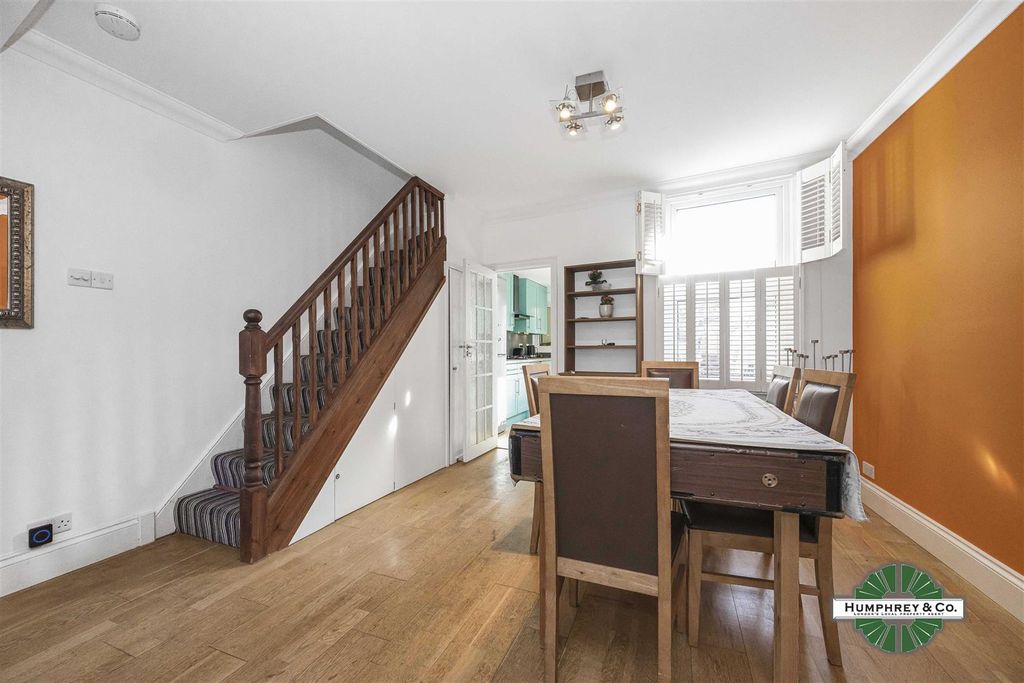 Property photo 3 of 15 446 Forest Road -008.Jpg