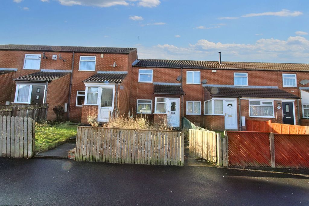 Property photo 1 of 9