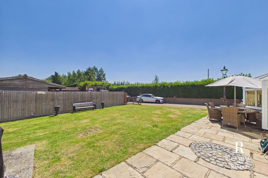 Property photo 2 of 29
