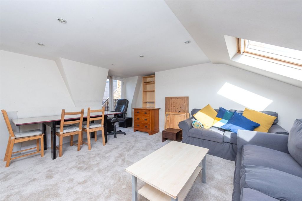 Property photo 2 of 10 Picture No. 09