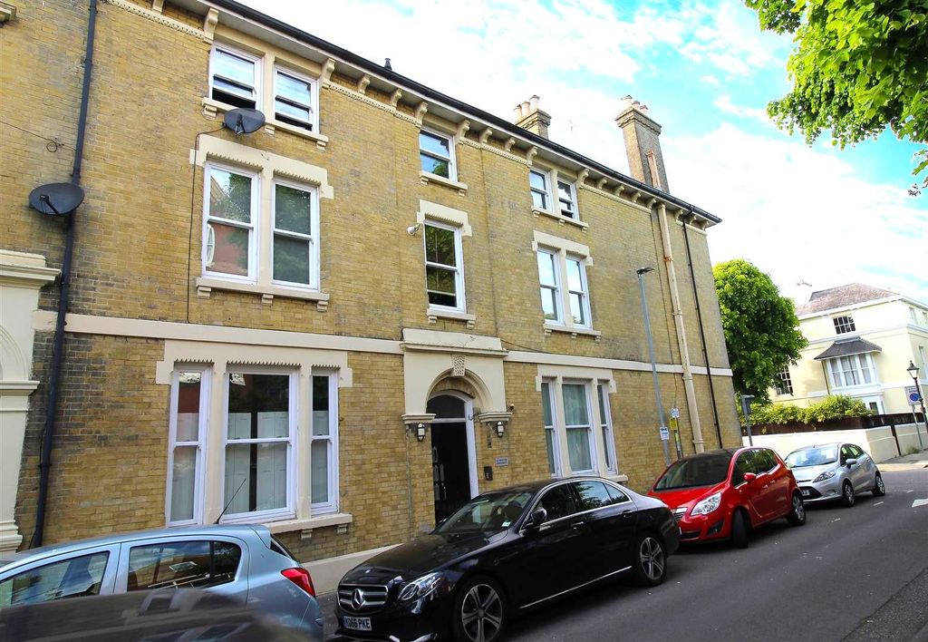 Property photo 1 of 6 2.Jpg