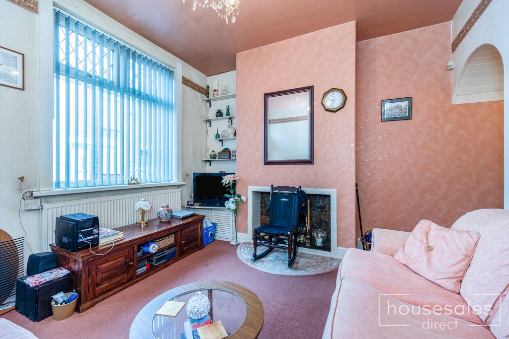 Property photo 3 of 16