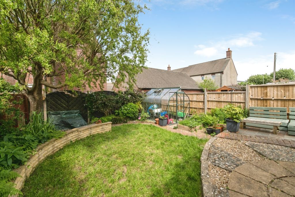 Property photo 2 of 17